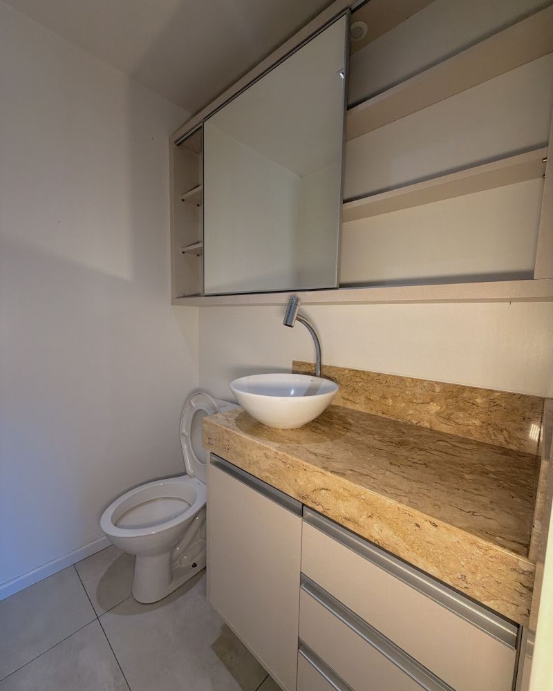 Apartamento com 2 quartos e 1 banheiro para alugar no bairro Xv de Novembro, Igrejinha