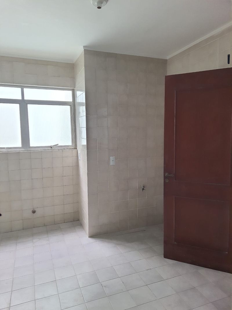 Apartamento com 3 quartos, 5 banheiros e 612m² para alugar no bairro Centro, Igrejinha