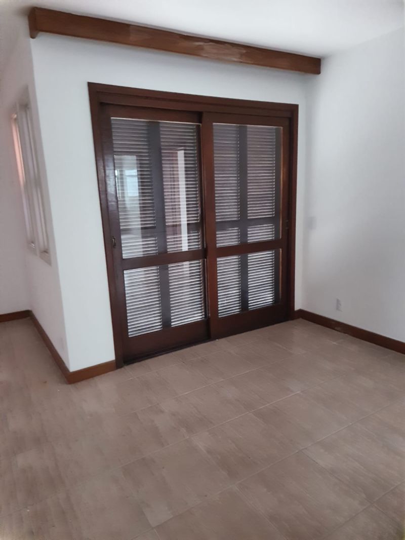 Apartamento com 3 quartos, 5 banheiros e 612m² para alugar no bairro Centro, Igrejinha