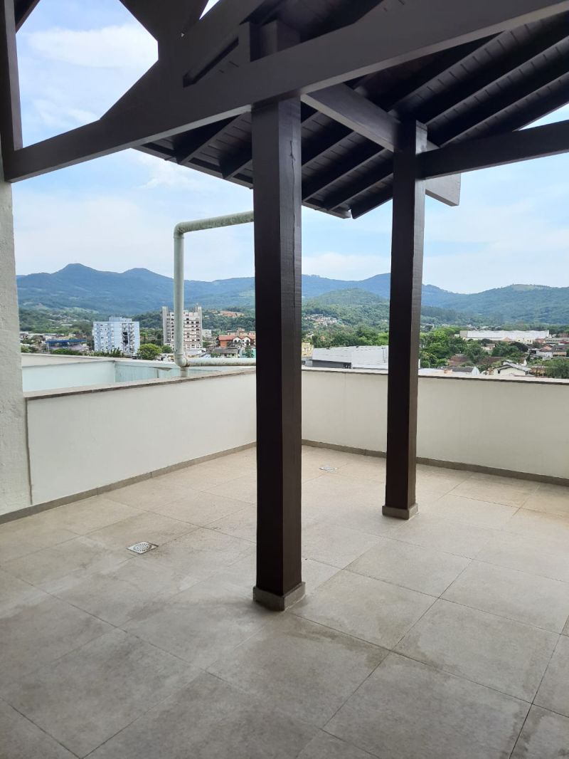 Apartamento com 3 quartos, 5 banheiros e 612m² para alugar no bairro Centro, Igrejinha