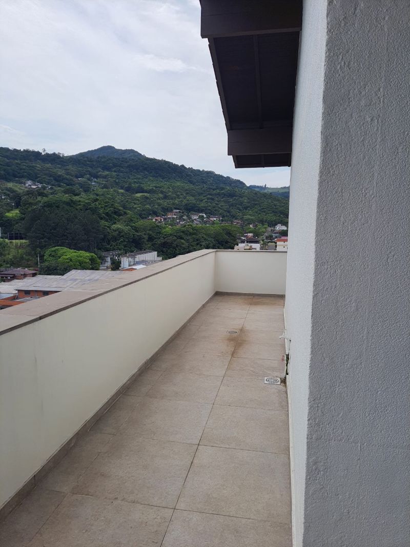 Apartamento com 3 quartos, 5 banheiros e 612m² para alugar no bairro Centro, Igrejinha