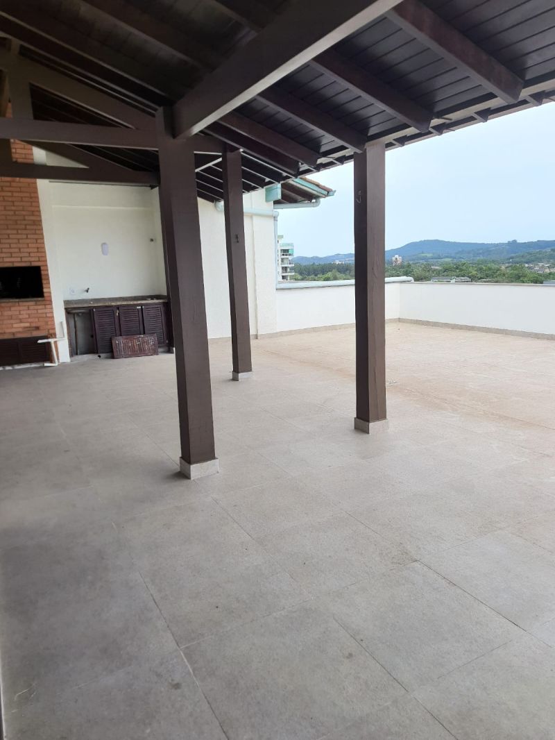 Apartamento com 3 quartos, 5 banheiros e 612m² para alugar no bairro Centro, Igrejinha