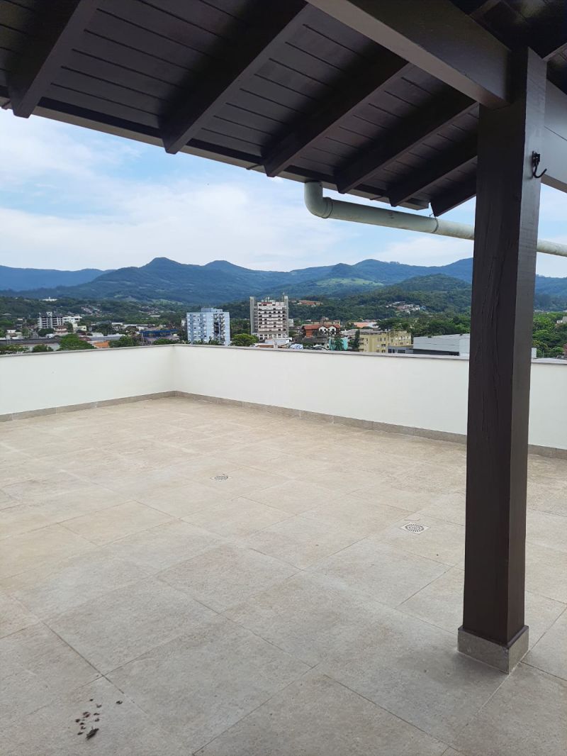 Apartamento com 3 quartos, 5 banheiros e 612m² para alugar no bairro Centro, Igrejinha