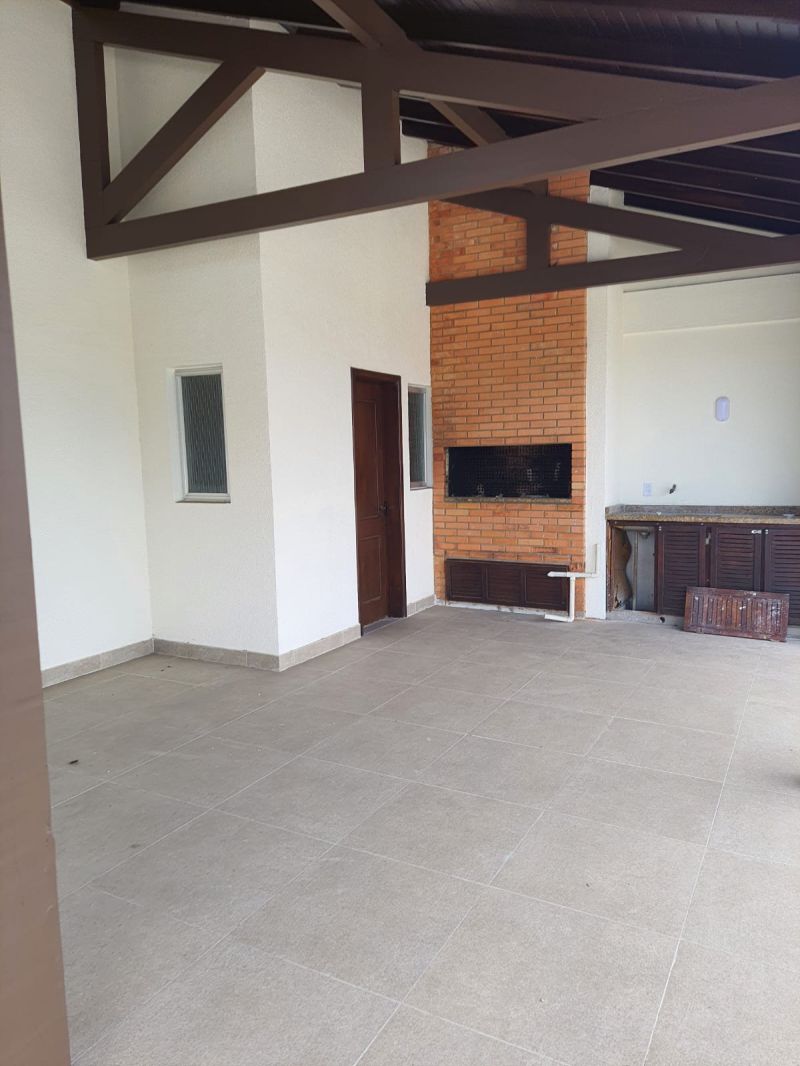 Apartamento com 3 quartos, 5 banheiros e 612m² para alugar no bairro Centro, Igrejinha