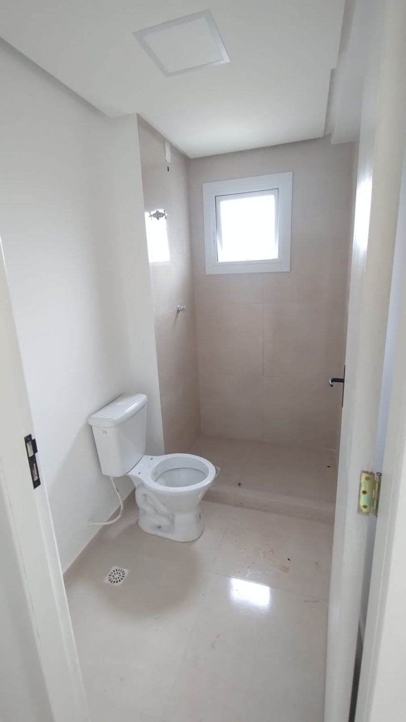 Apartamento para alugar no bairro Guaruja, Parobe