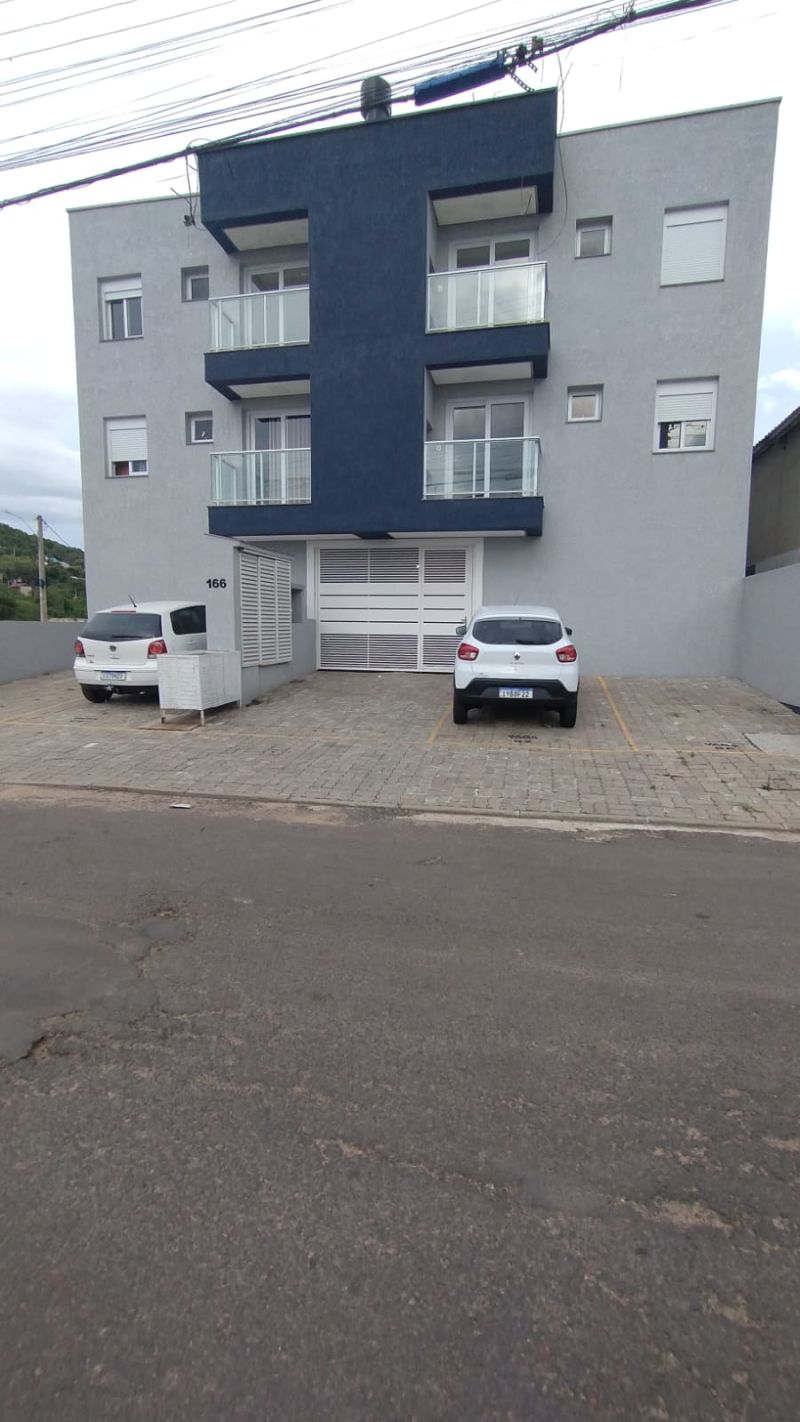 Apartamento para alugar no bairro Guaruja, Parobe