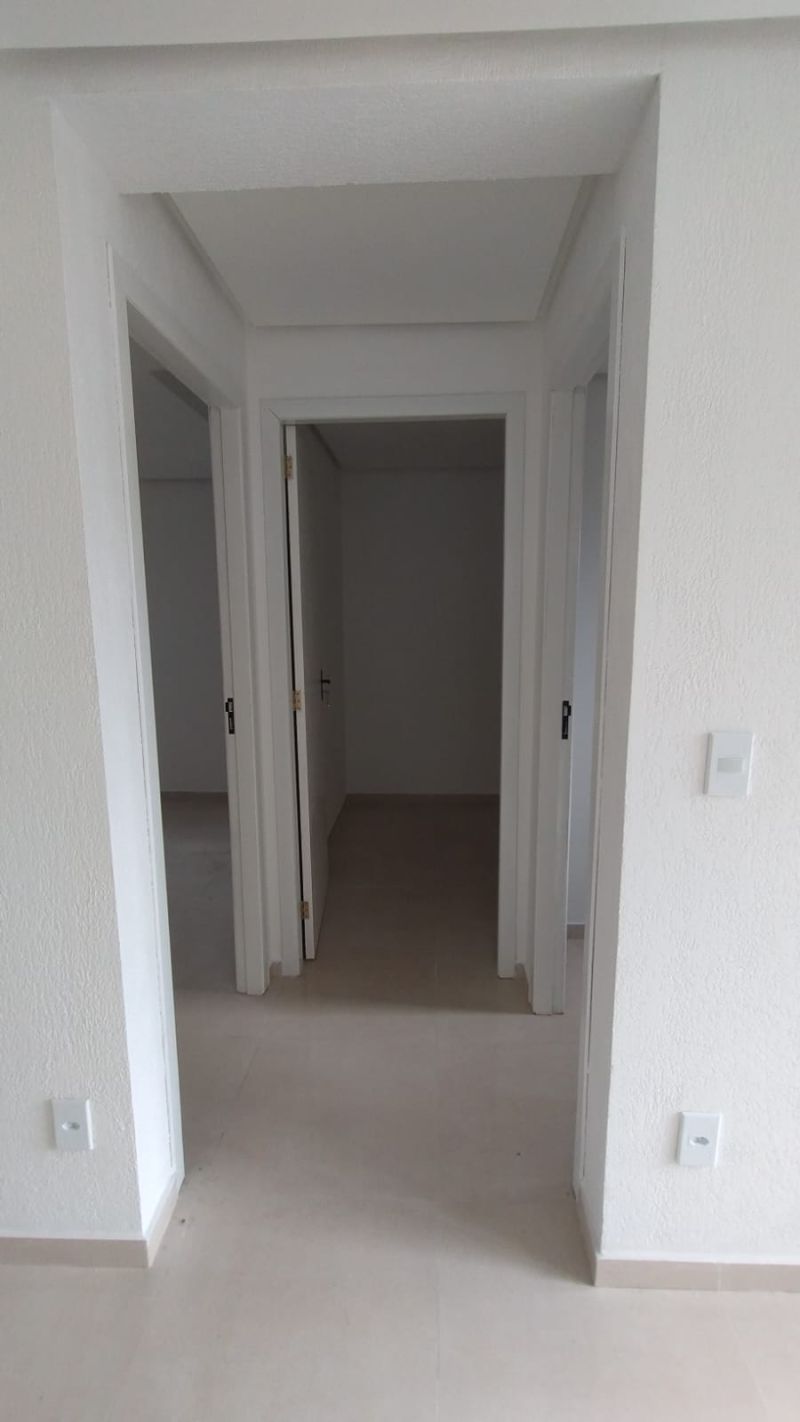 Apartamento para alugar no bairro Guaruja, Parobe