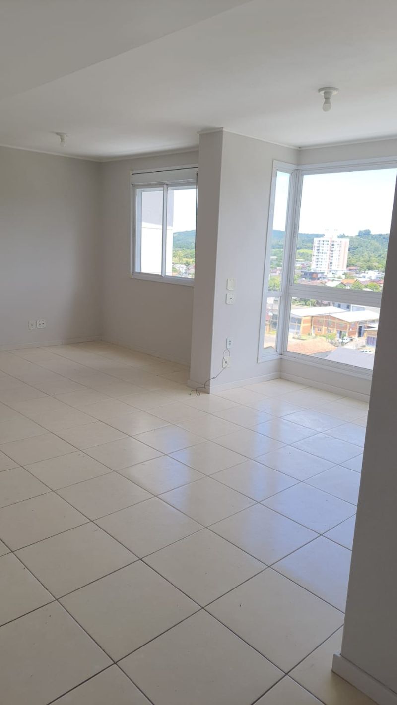 Apartamento com 1 quarto e 2 banheiros para alugar no bairro Xv de Novembro, Igrejinha