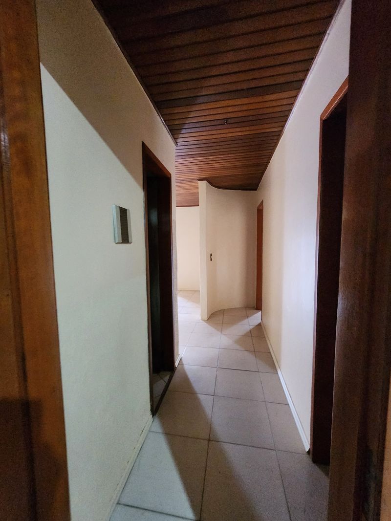 Apartamento com 2 quartos e 1 banheiro para alugar no bairro Centro, Parobe