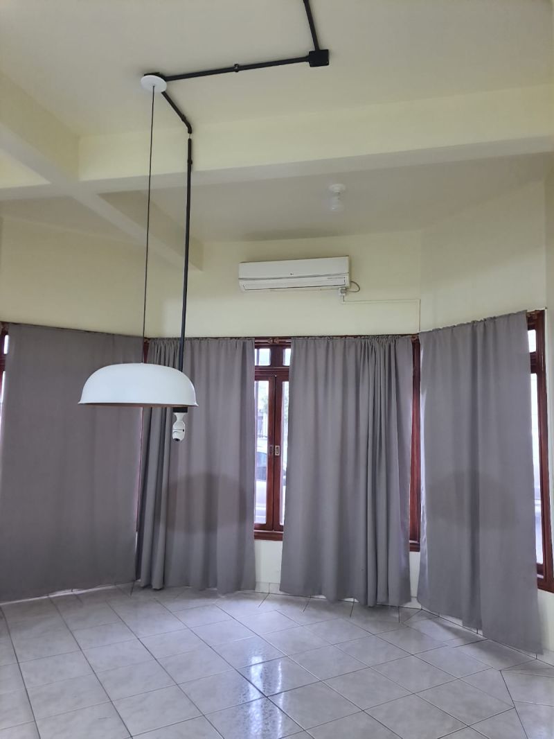 Sala com 1 banheiro para alugar no bairro Centro, Igrejinha