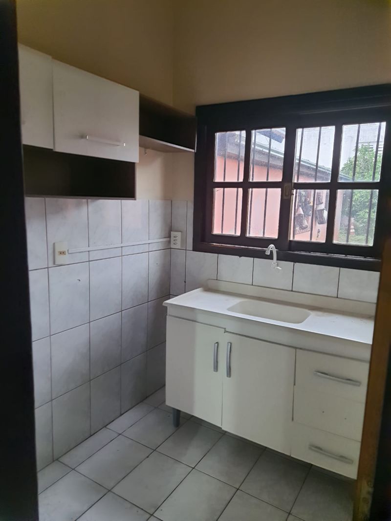 Sala com 1 banheiro para alugar no bairro Centro, Igrejinha