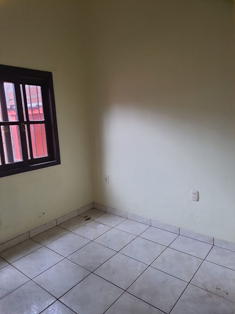 Sala com 1 banheiro para alugar no bairro Centro, Igrejinha