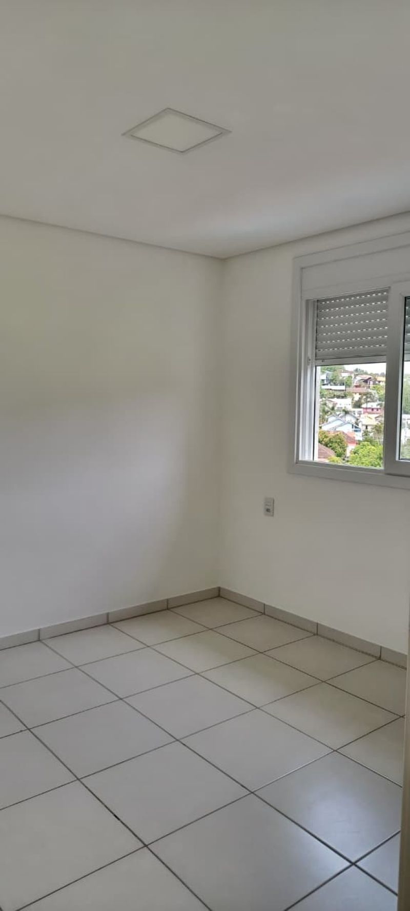 Apartamento com 2 quartos e 1 banheiro para alugar no bairro Centro, Parobe