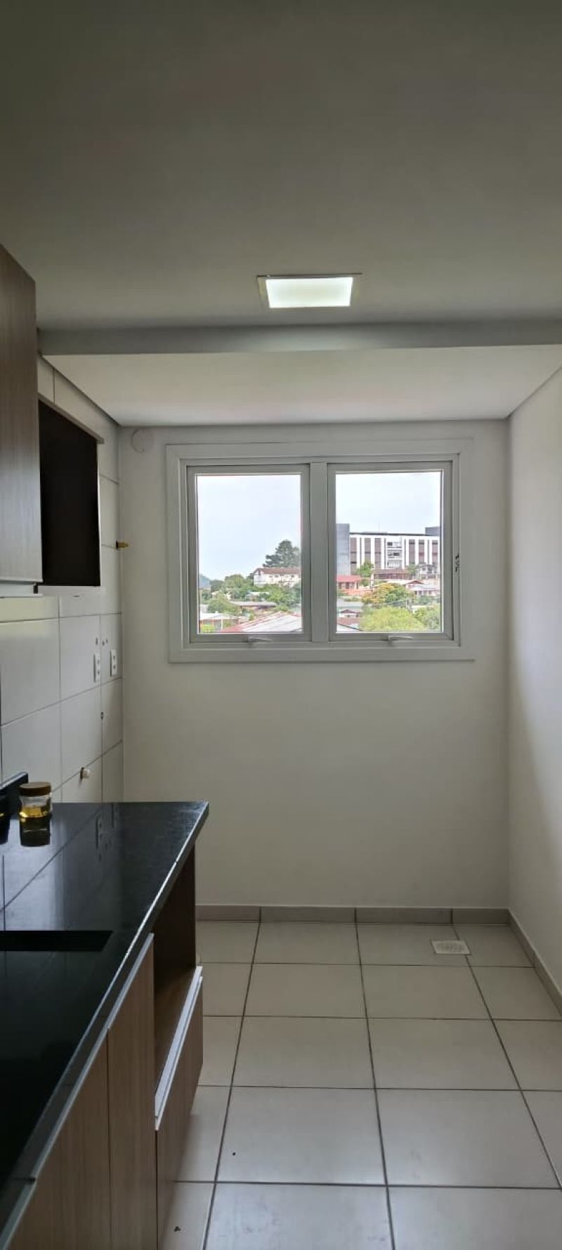Apartamento com 2 quartos e 1 banheiro para alugar no bairro Centro, Parobe