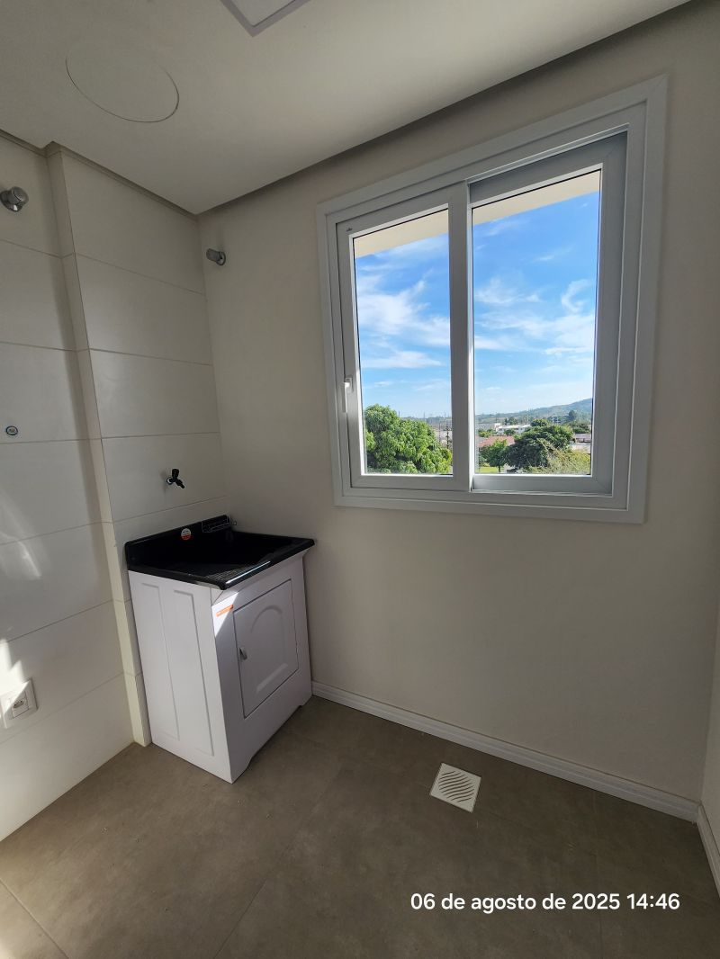Apartamento com 1 quarto e 1 banheiro para alugar no bairro Recreio, Taquara
