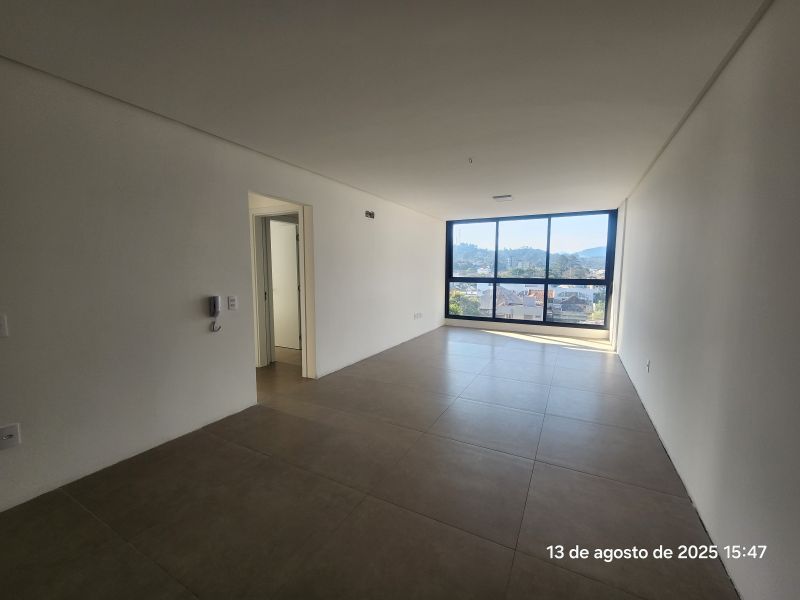 Apartamento com 2 quartos e 1 banheiro para alugar no bairro Centro, Taquara