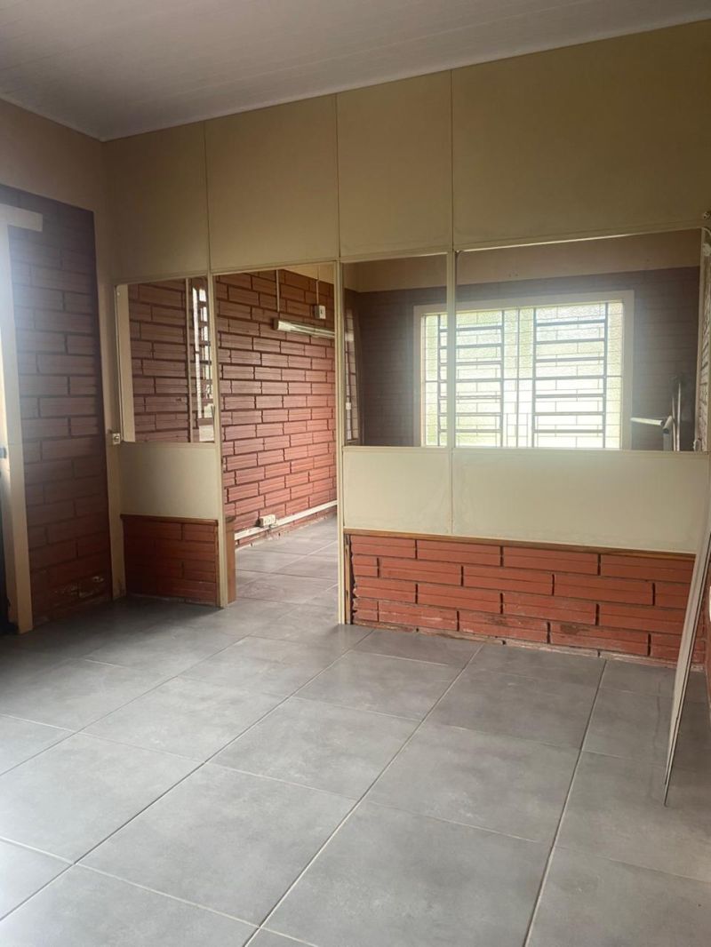 Casa comercial com 3 banheiros para alugar no bairro Santa Cruz da Concordia, Taquara