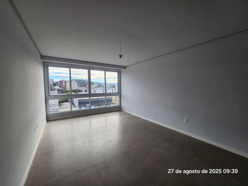 Apartamento com 2 quartos e 1 banheiro para alugar no bairro Centro, Taquara
