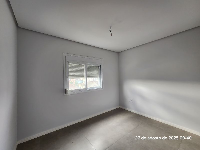Apartamento com 2 quartos e 1 banheiro para alugar no bairro Centro, Taquara