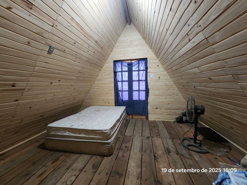 Casa com 2 quartos e 1 banheiro para alugar no bairro Pega Fogo Alto, Taquara