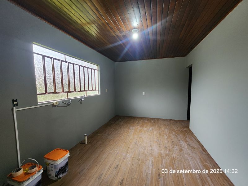 Casa com 2 quartos e 1 banheiro para alugar no bairro Fazenda Fialho, Taquara
