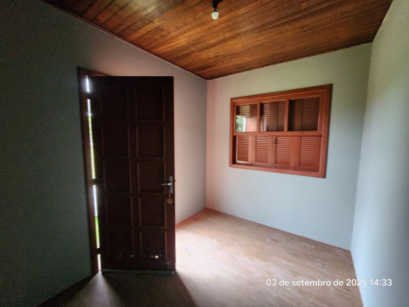 Casa com 2 quartos e 1 banheiro para alugar no bairro Fazenda Fialho, Taquara