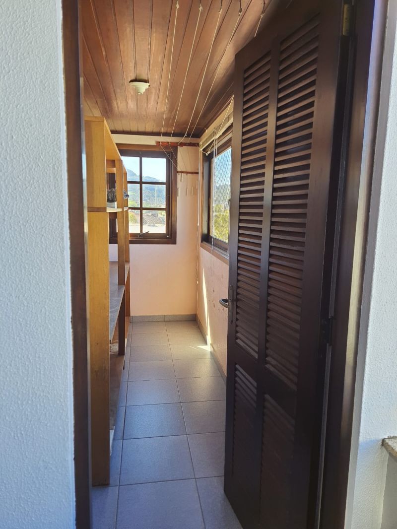 Apartamento com 3 quartos e 2 banheiros para alugar no bairro Centro, Igrejinha