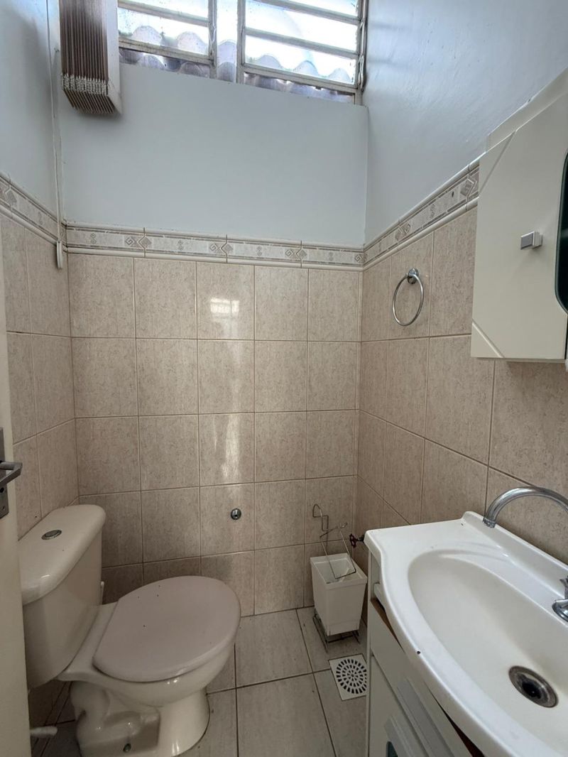 Sala com 41m² para alugar no bairro Centro, Taquara