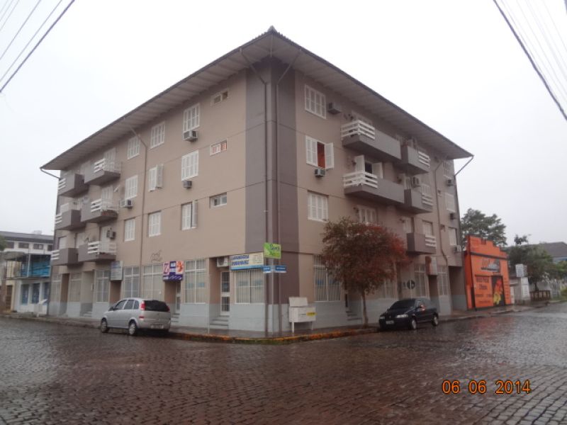 Sala com 41m² para alugar no bairro Centro, Taquara