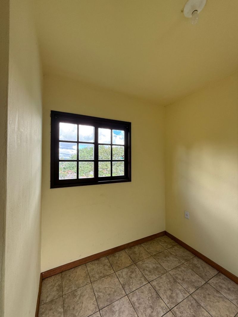 Casa com 1 quarto e 1 banheiro para alugar no bairro Petropolis, Taquara