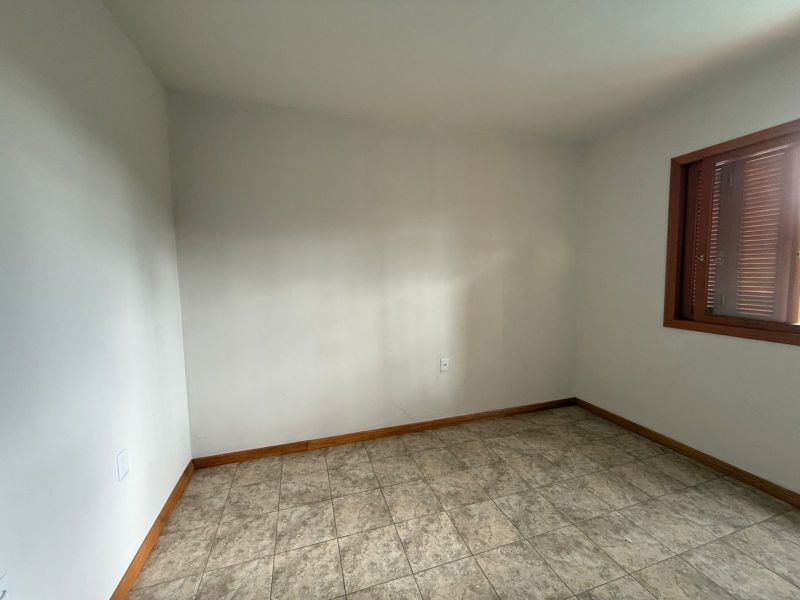 Casa com 1 quarto e 1 banheiro para alugar no bairro Petropolis, Taquara