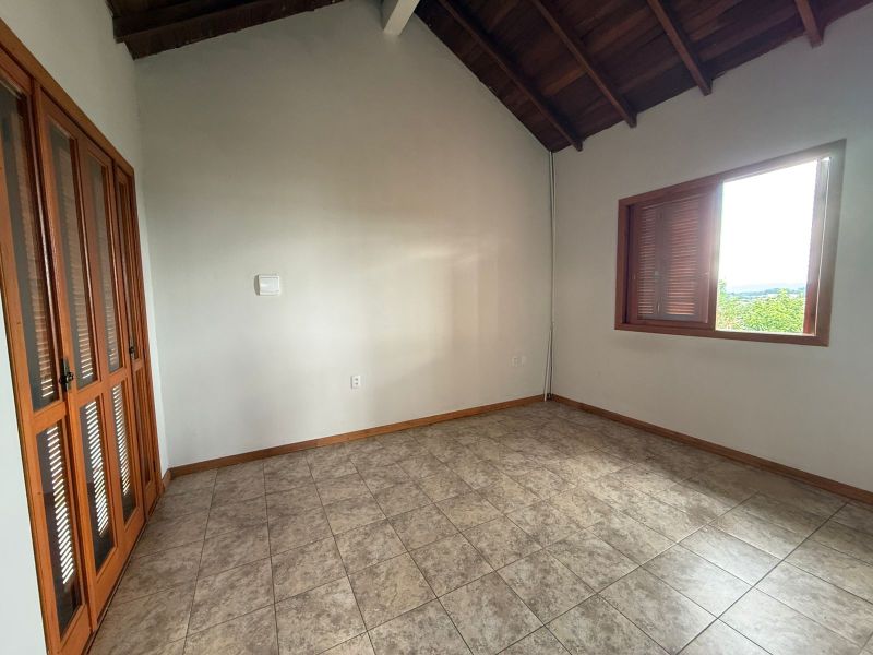 Casa com 1 quarto e 1 banheiro para alugar no bairro Petropolis, Taquara