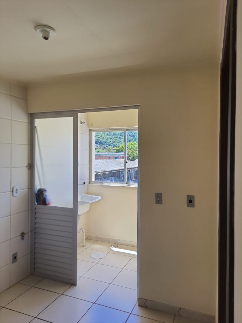 Apartamento com 2 quartos e 1 banheiro para alugar no bairro Centro, Igrejinha