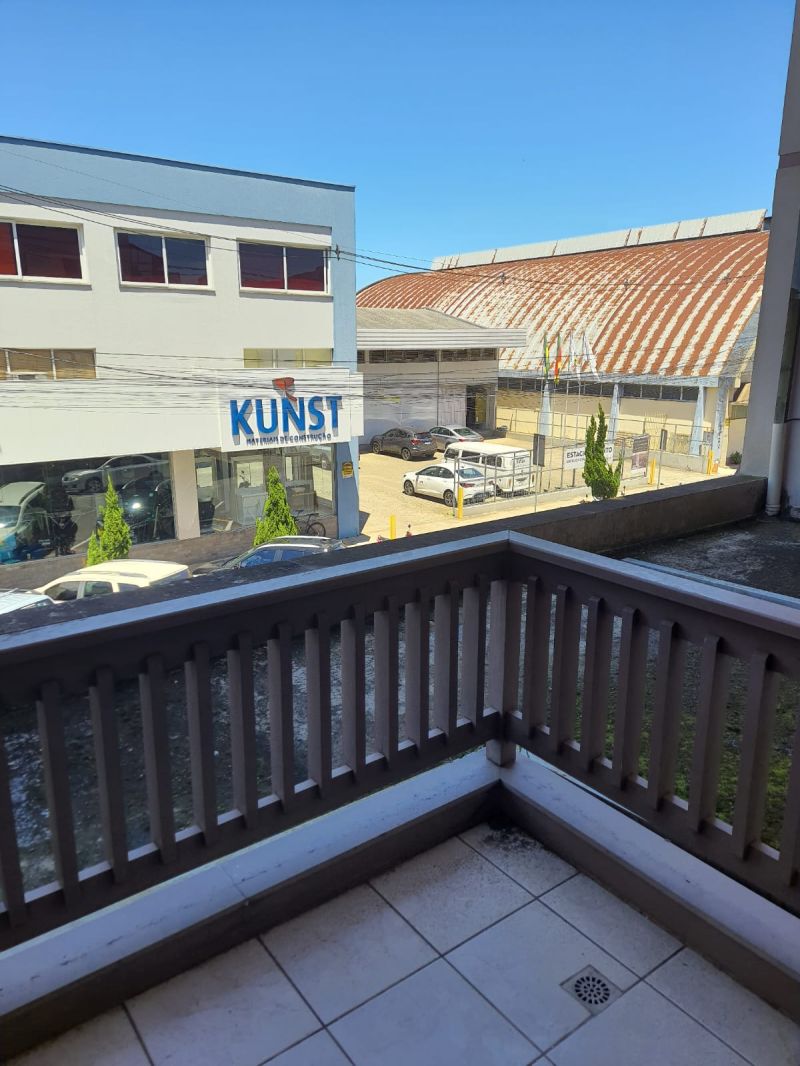 Apartamento com 2 quartos e 1 banheiro para alugar no bairro Centro, Igrejinha