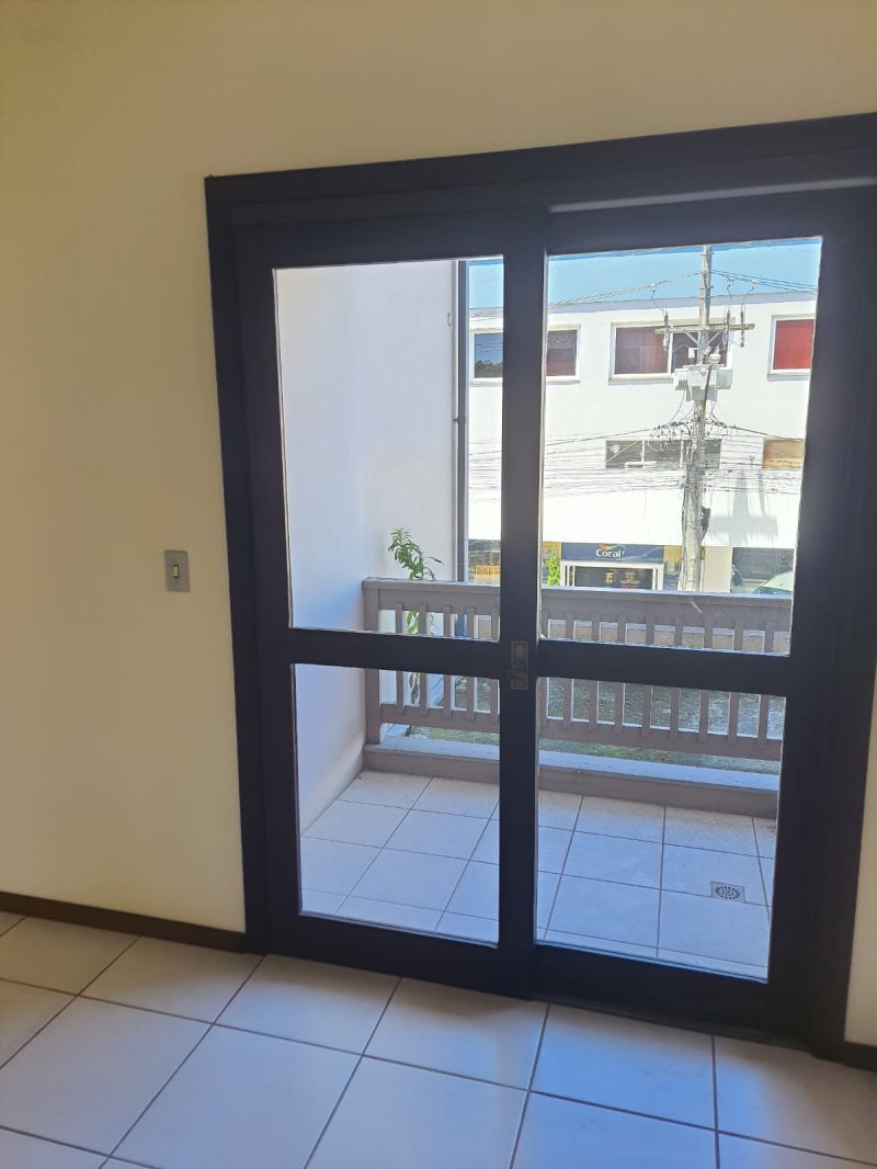 Apartamento com 2 quartos e 1 banheiro para alugar no bairro Centro, Igrejinha