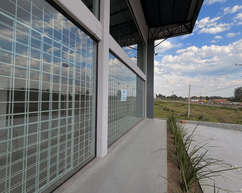 Prédio com 568m² para alugar no bairro Industrial, Igrejinha