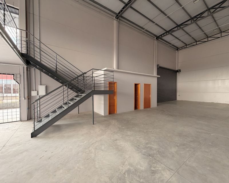 Prédio com 568m² para alugar no bairro Industrial, Igrejinha