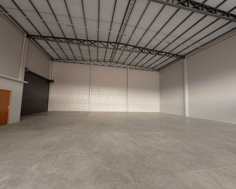 Prédio com 568m² para alugar no bairro Industrial, Igrejinha