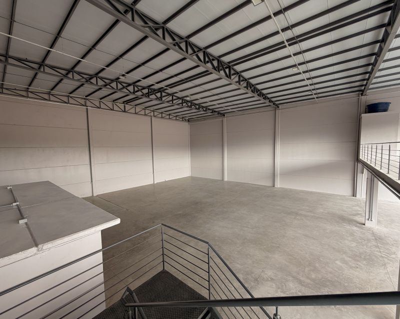 Prédio com 568m² para alugar no bairro Industrial, Igrejinha