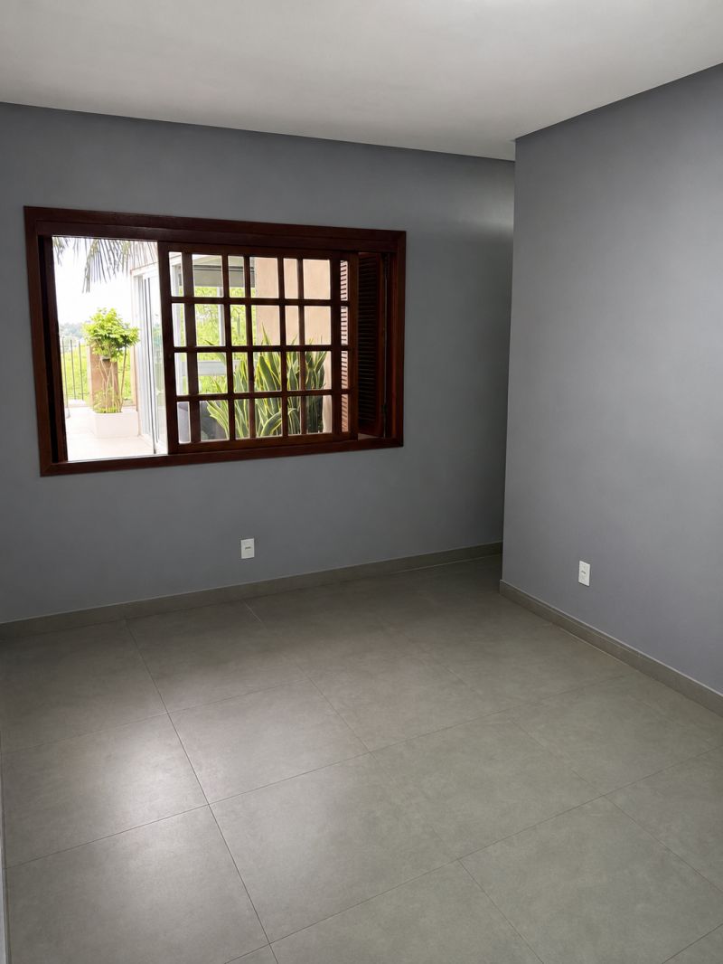 Casa com 3 quartos para alugar no bairro Petropolis, Taquara