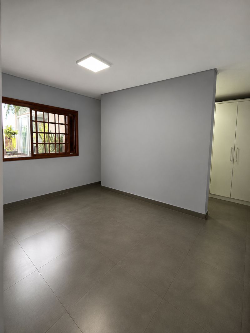 Casa com 3 quartos para alugar no bairro Petropolis, Taquara