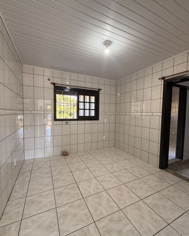 Casa com 2 quartos, 1 banheiro e 104m² para alugar no bairro Vila Nova, Igrejinha