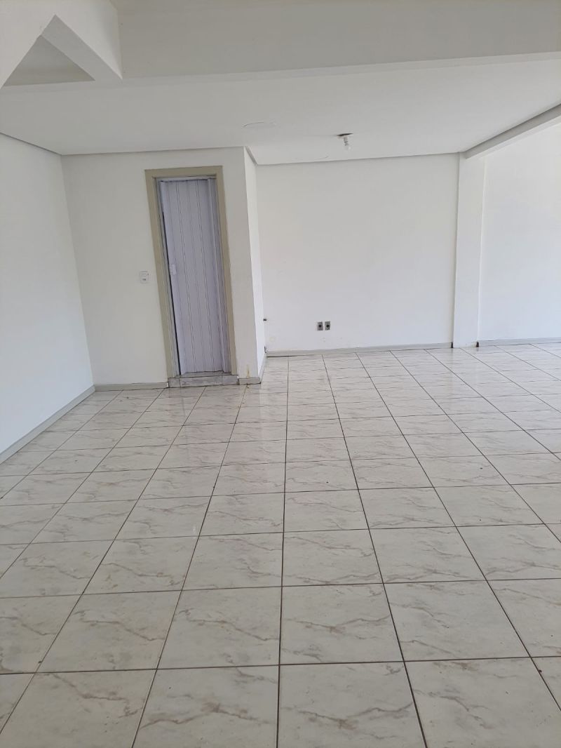Sala Superior com 1 banheiro e 95m² para alugar no bairro Centro, Igrejinha