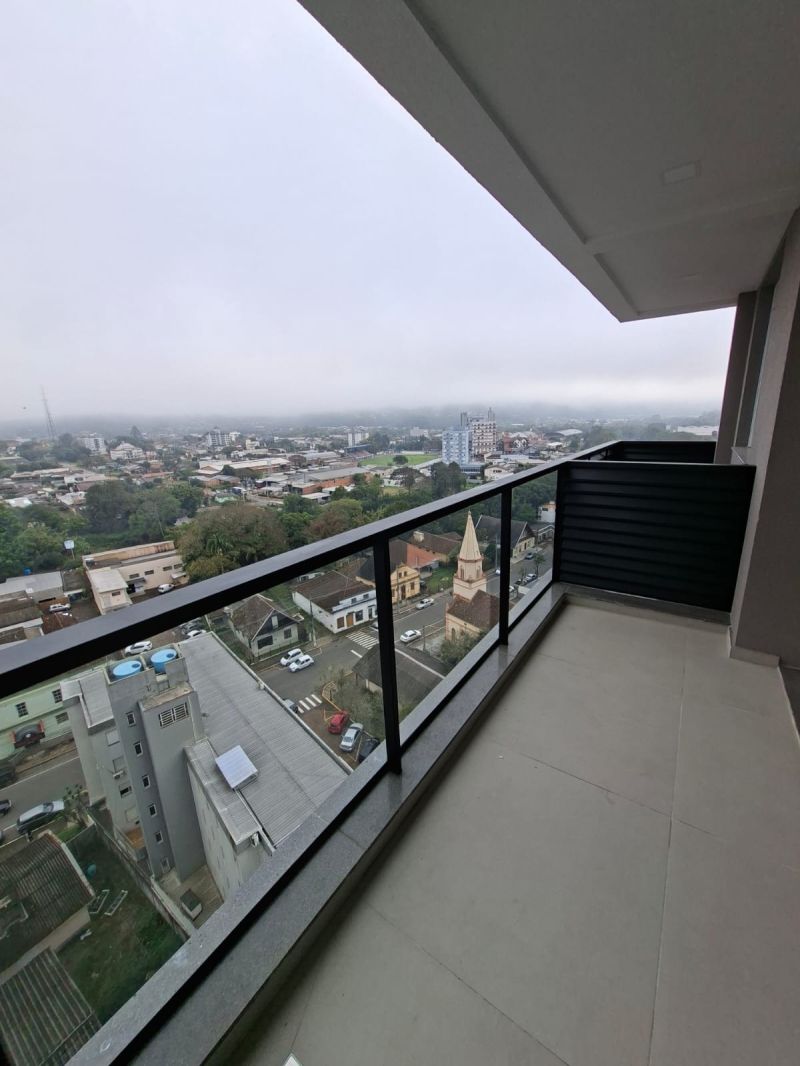 Apartamento com 1 quarto e 2 banheiros para alugar no bairro Centro, Igrejinha