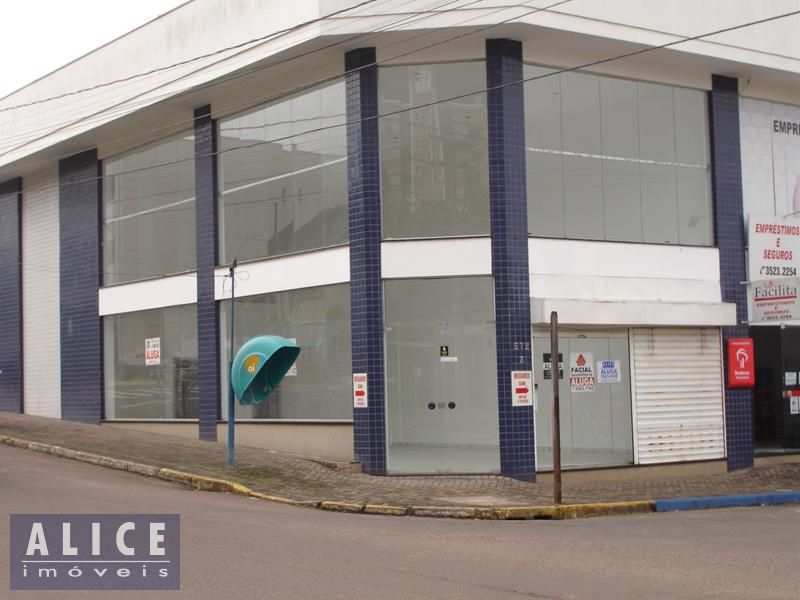Sala com 2 banheiros e 80m² para alugar no bairro Centro, Parobe