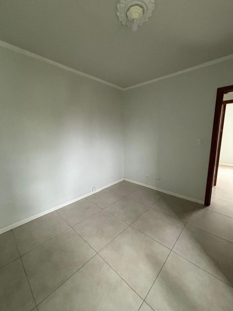 Apartamento com 2 quartos e 1 banheiro para alugar no bairro Centro, Taquara