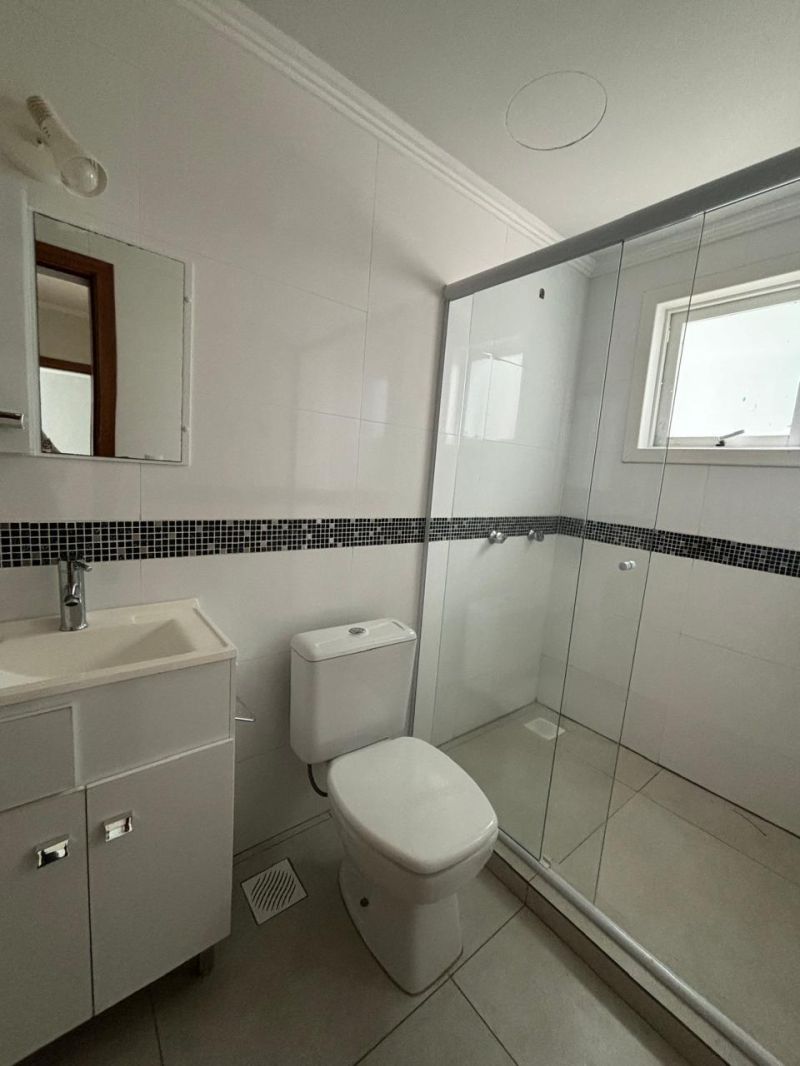 Apartamento com 2 quartos e 1 banheiro para alugar no bairro Centro, Taquara