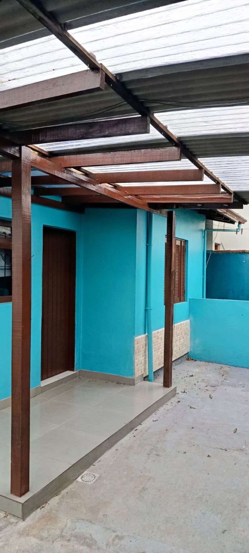 Casa com 2 quartos e 2 banheiros para alugar no bairro Emancipação, Parobe