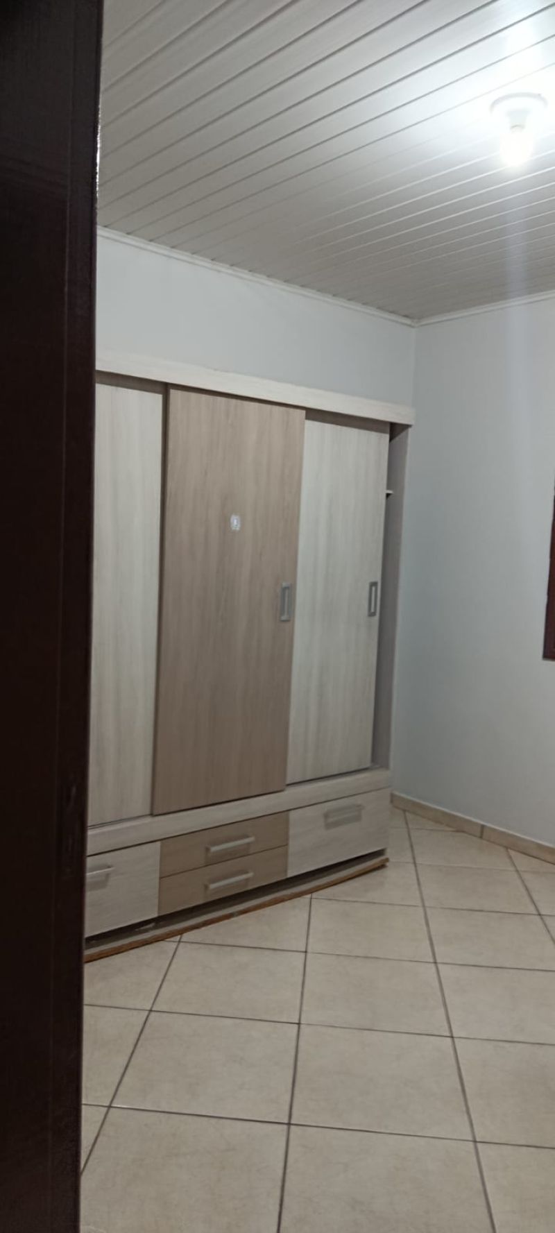 Casa com 2 quartos e 2 banheiros para alugar no bairro Emancipação, Parobe