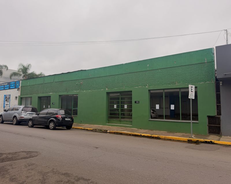 Prédio com 1 banheiro para alugar no bairro Centro, Taquara